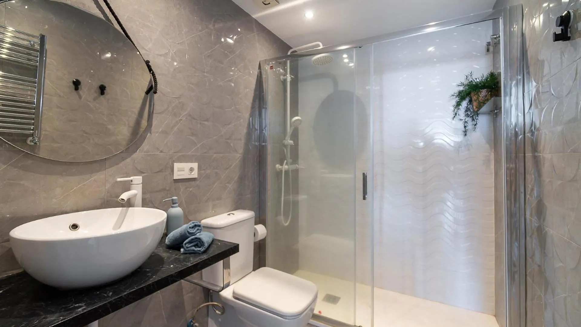One Bedroom Apartment Next To The Port Fuengirola