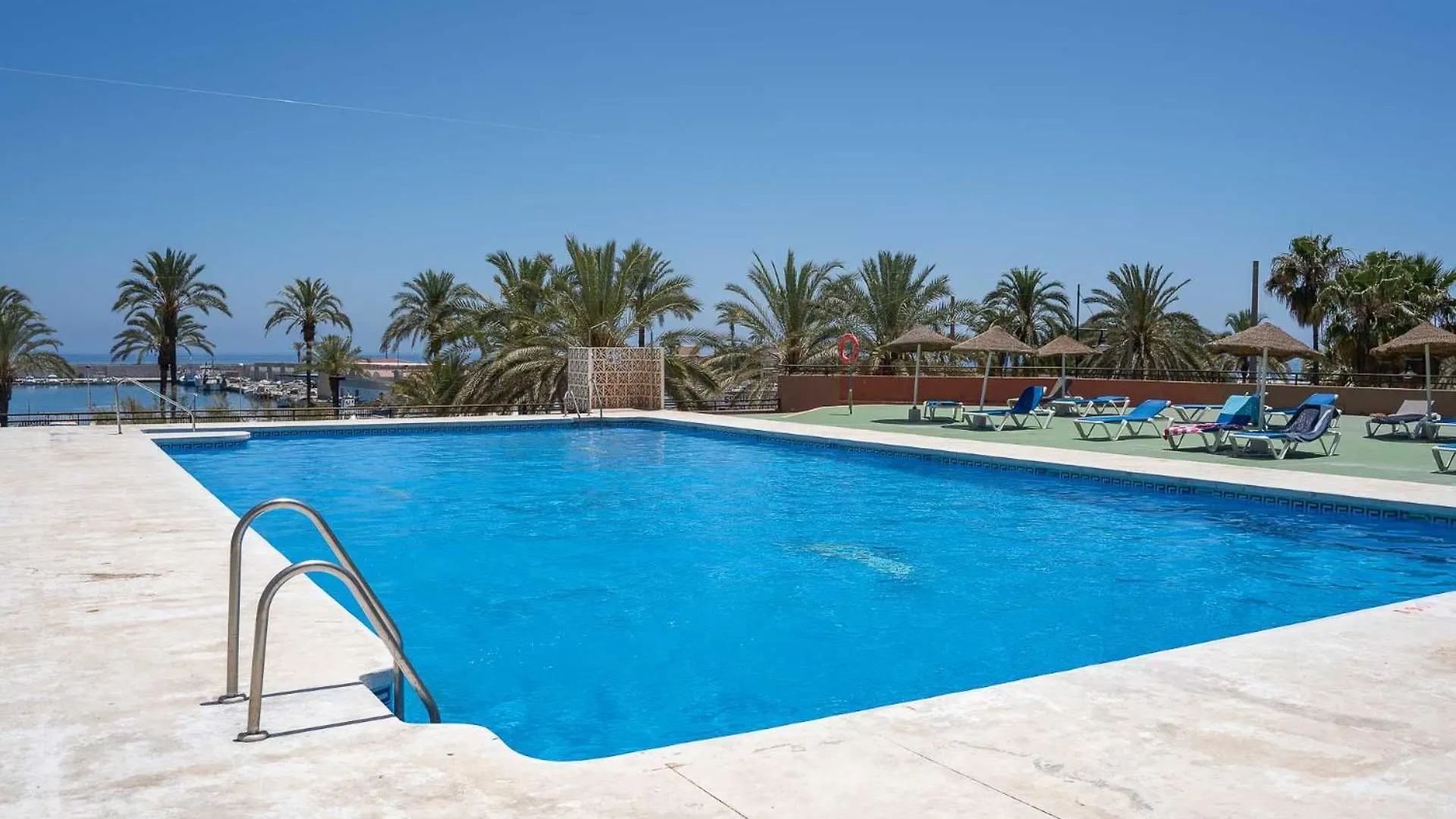 One Bedroom Apartment Next To The Port Fuengirola