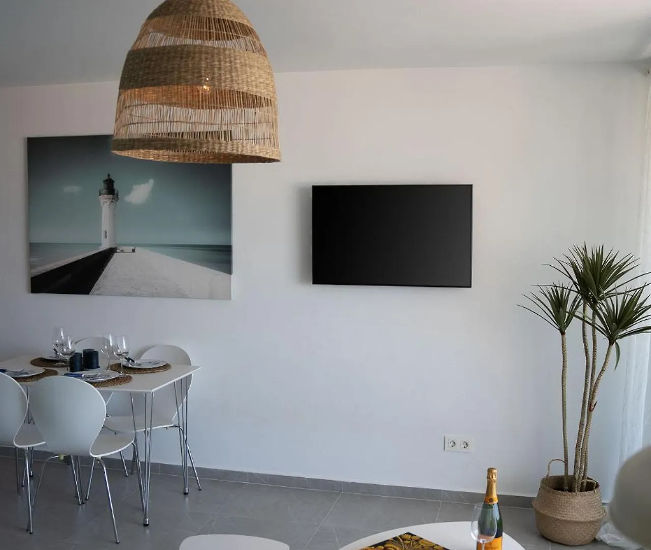 One Bedroom Apartment Next To The Port Fuengirola