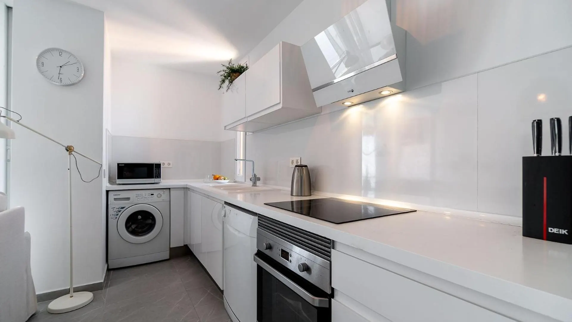 One Bedroom Apartment Next To The Port Fuengirola